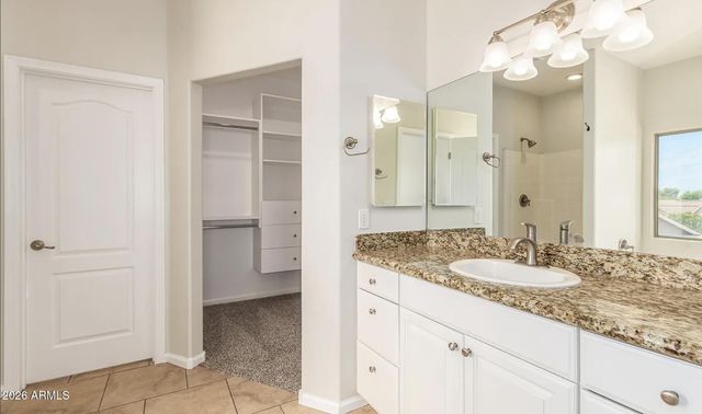 711 S PAUSTIAN Circle, Apache Junction, AZ 85120