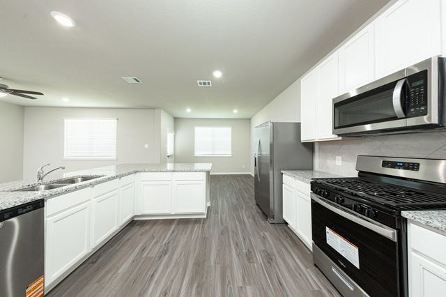 3022 Nickell Back Drive, Conroe, TX 77301