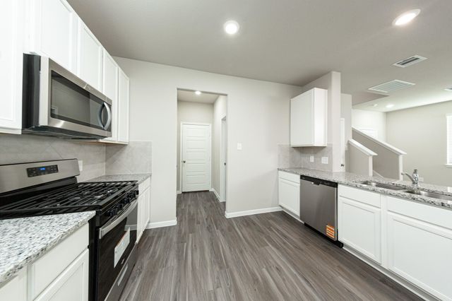 3022 Nickell Back Drive, Conroe, TX 77301