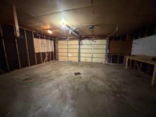 2729 4TH Avenue, Council Bluffs, IA 51501