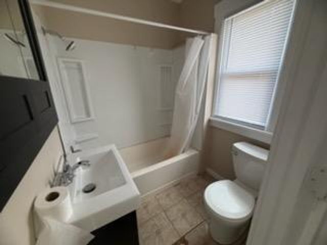 2729 4TH Avenue, Council Bluffs, IA 51501