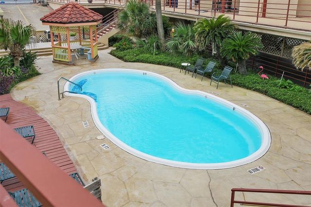 7312 Seawall Boulevard 112, Galveston, TX 77551