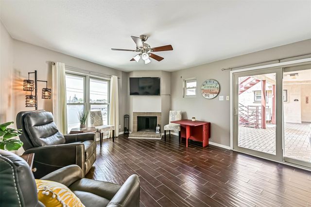 7312 Seawall Boulevard 112, Galveston, TX 77551