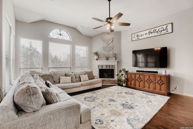 8330 Magdalena Run, Helotes, TX 78023