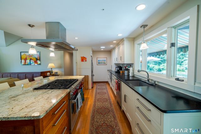 901 River Road, Groton, CT 06355