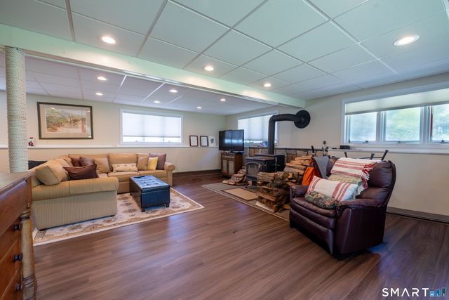 901 River Road, Groton, CT 06355
