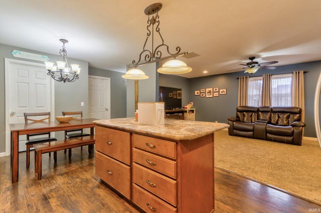 11316 Bayview Court, Evansville, IN 47712