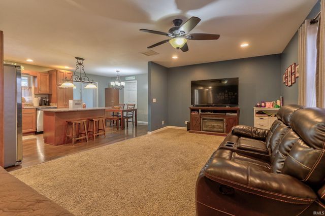 11316 Bayview Court, Evansville, IN 47712