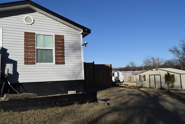 801 W 16th Street, Sulphur, OK 73086