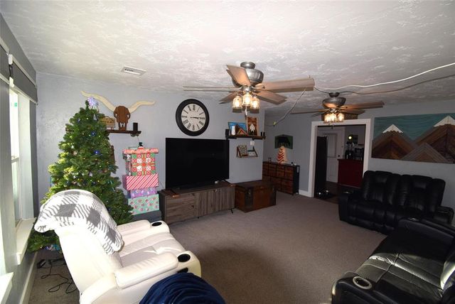 801 W 16th Street, Sulphur, OK 73086