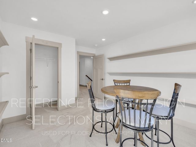 394 Pecan Valley Way, Four Oaks, NC 27524