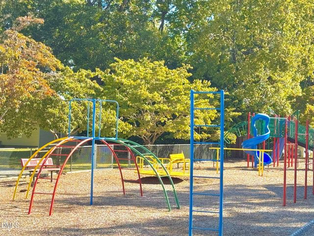 394 Pecan Valley Way, Four Oaks, NC 27524