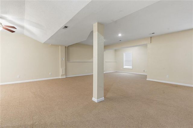 9101 NE 110th Street, Kansas City, MO 64157