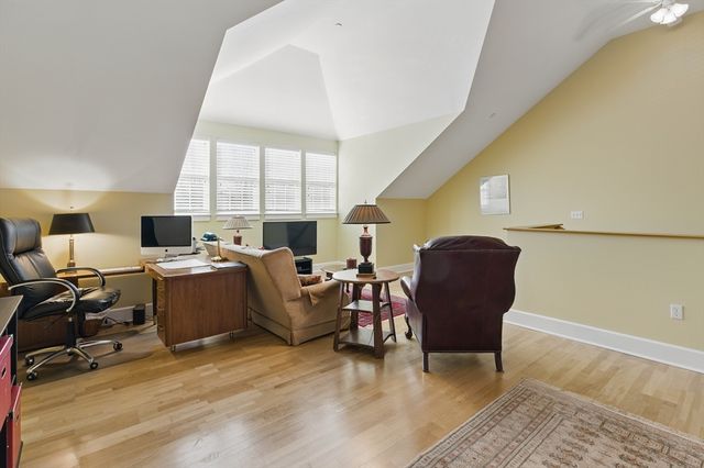 2 Powder Mill Sq 2B, Andover, MA 01810