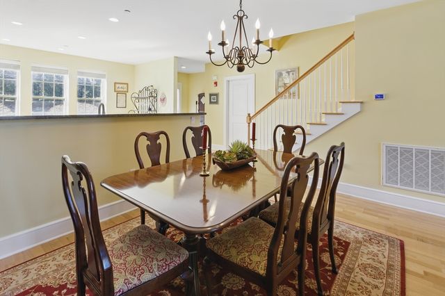 2 Powder Mill Sq 2B, Andover, MA 01810