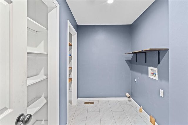 423 N Armstrong Street, Pleasant Hill, MO 64080