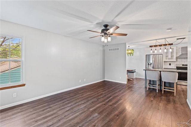 423 N Armstrong Street, Pleasant Hill, MO 64080