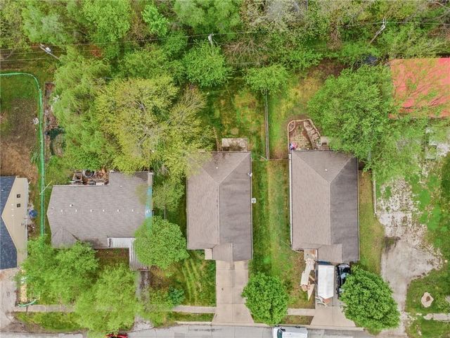 423 N Armstrong Street, Pleasant Hill, MO 64080