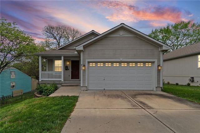 423 N Armstrong Street, Pleasant Hill, MO 64080