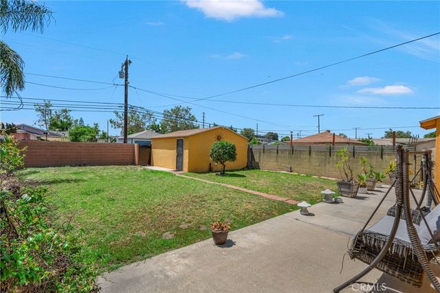 9504 Van Ruiten, Bellflower, CA 90706