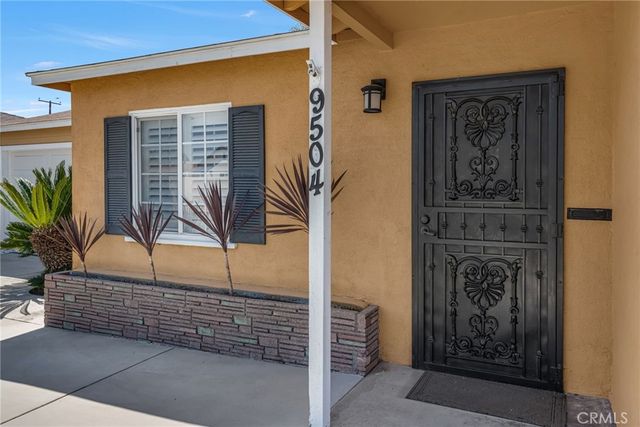 9504 Van Ruiten, Bellflower, CA 90706