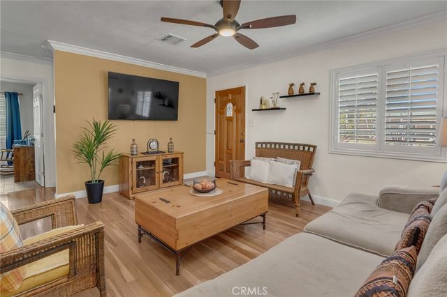9504 Van Ruiten, Bellflower, CA 90706
