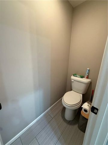 3817 SW Briarwood Oaks Drive, Blue Springs, MO 64015