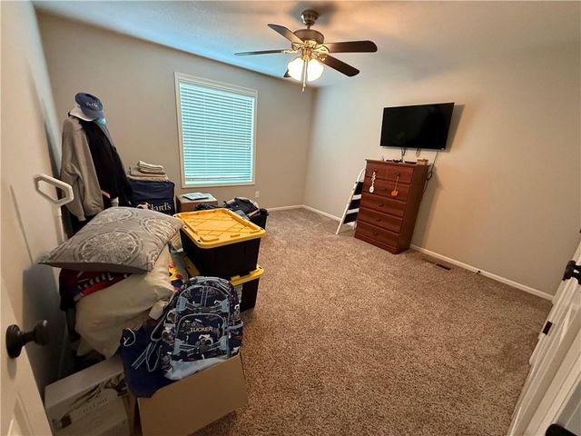 3817 SW Briarwood Oaks Drive, Blue Springs, MO 64015