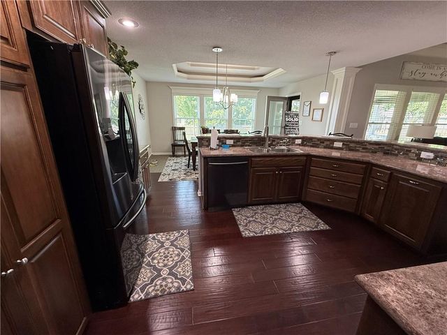 3817 SW Briarwood Oaks Drive, Blue Springs, MO 64015