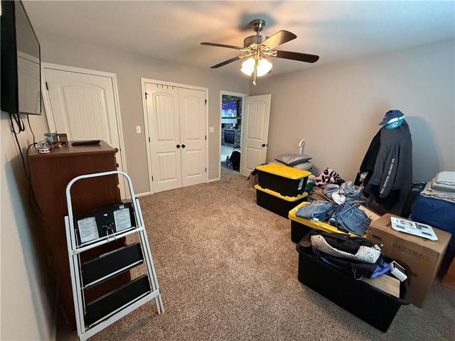 3817 SW Briarwood Oaks Drive, Blue Springs, MO 64015