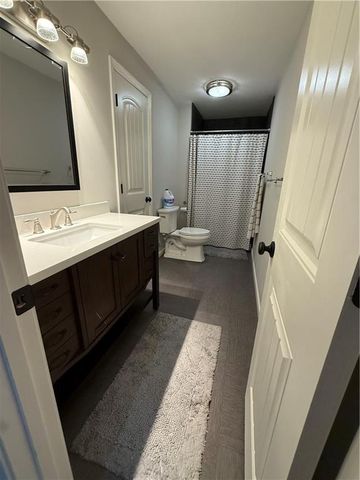 3817 SW Briarwood Oaks Drive, Blue Springs, MO 64015