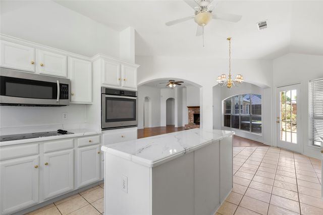 10609 Pineview Lane, Frisco, TX 75035
