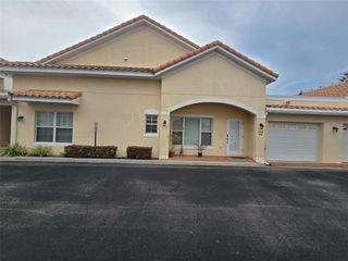 346 DAVID WALKER DRIVE K-6, Tavares, FL 32778