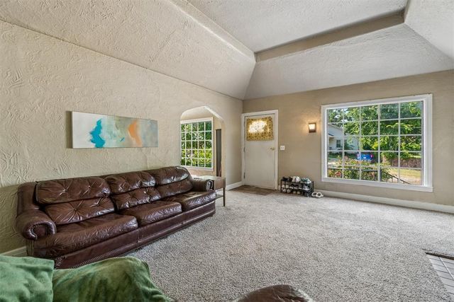 11 W Drummond Street, Shawnee, OK 74801