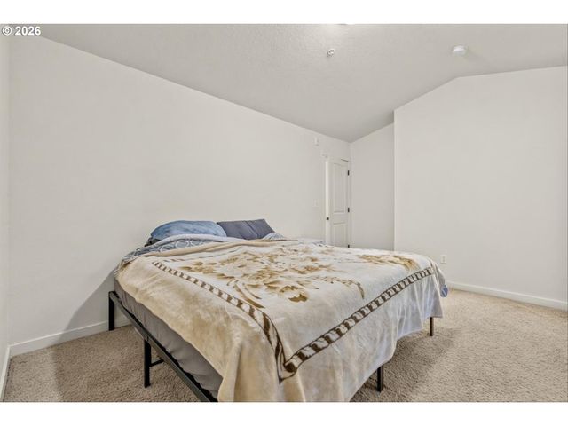 8648 Ne DELAMERE Way, Hillsboro, OR 97006