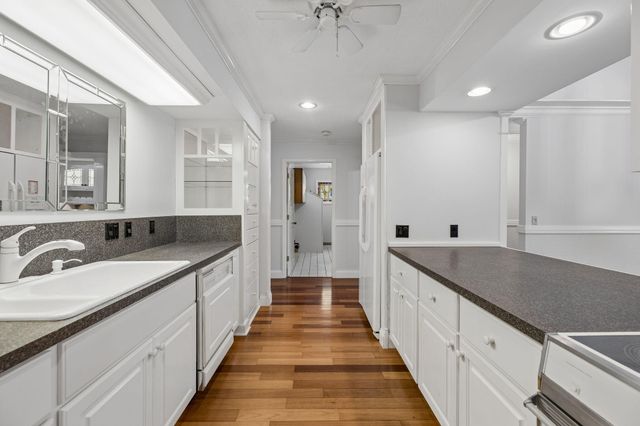 4319 Lakeshore Lane 301, Chattanooga, TN 37415