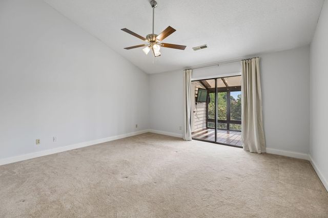 4319 Lakeshore Lane 301, Chattanooga, TN 37415