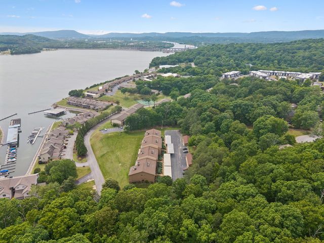 4319 Lakeshore Lane 301, Chattanooga, TN 37415