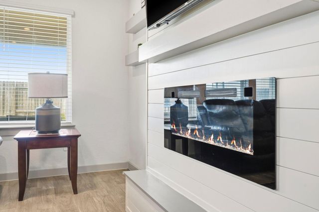 8210 Buck Lane, Rosharon, TX 77583