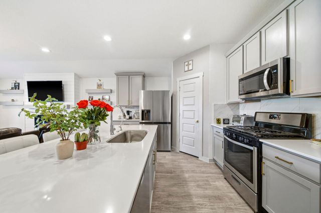 8210 Buck Lane, Rosharon, TX 77583