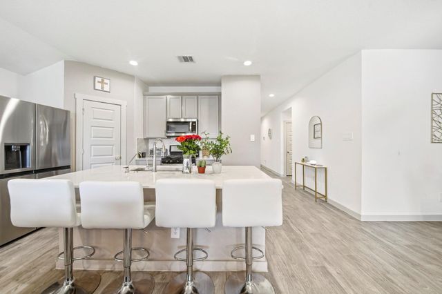 8210 Buck Lane, Rosharon, TX 77583