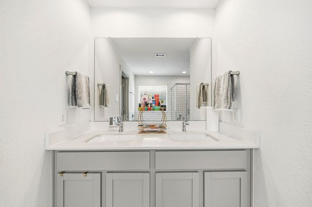 8210 Buck Lane, Rosharon, TX 77583