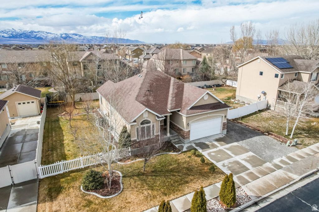 5757 N MAST LN, Stansbury Park, UT 84074
