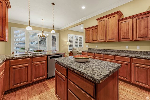 4474 S LILY MEADOWS LN, Millcreek, UT 84124