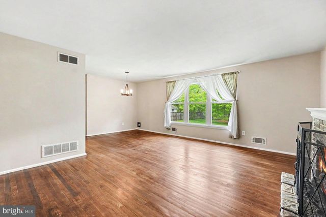 201 MOUNTAIN RD, Fallston, MD 21047
