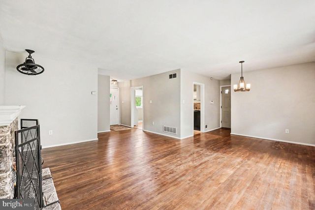 201 MOUNTAIN RD, Fallston, MD 21047