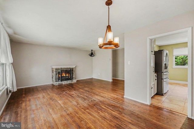 201 MOUNTAIN RD, Fallston, MD 21047