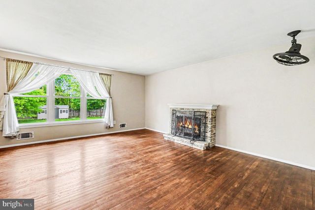 201 MOUNTAIN RD, Fallston, MD 21047