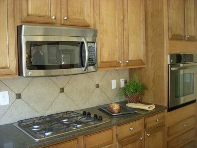 3287 CASTLEBERRY VILLAGE Drive, Cumming, GA 30040