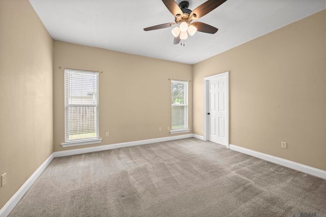 11240 Brander Dr, Hammond, LA 70403